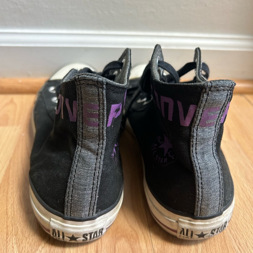 Converse All Star Chuck Taylor Women's Size 8 Black and Purple Fold Downs